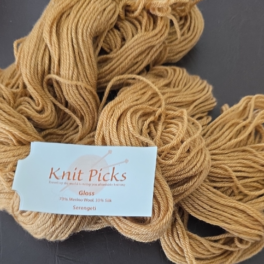 Knit Picks Gloss Yarn - Serengeti Golden Tan